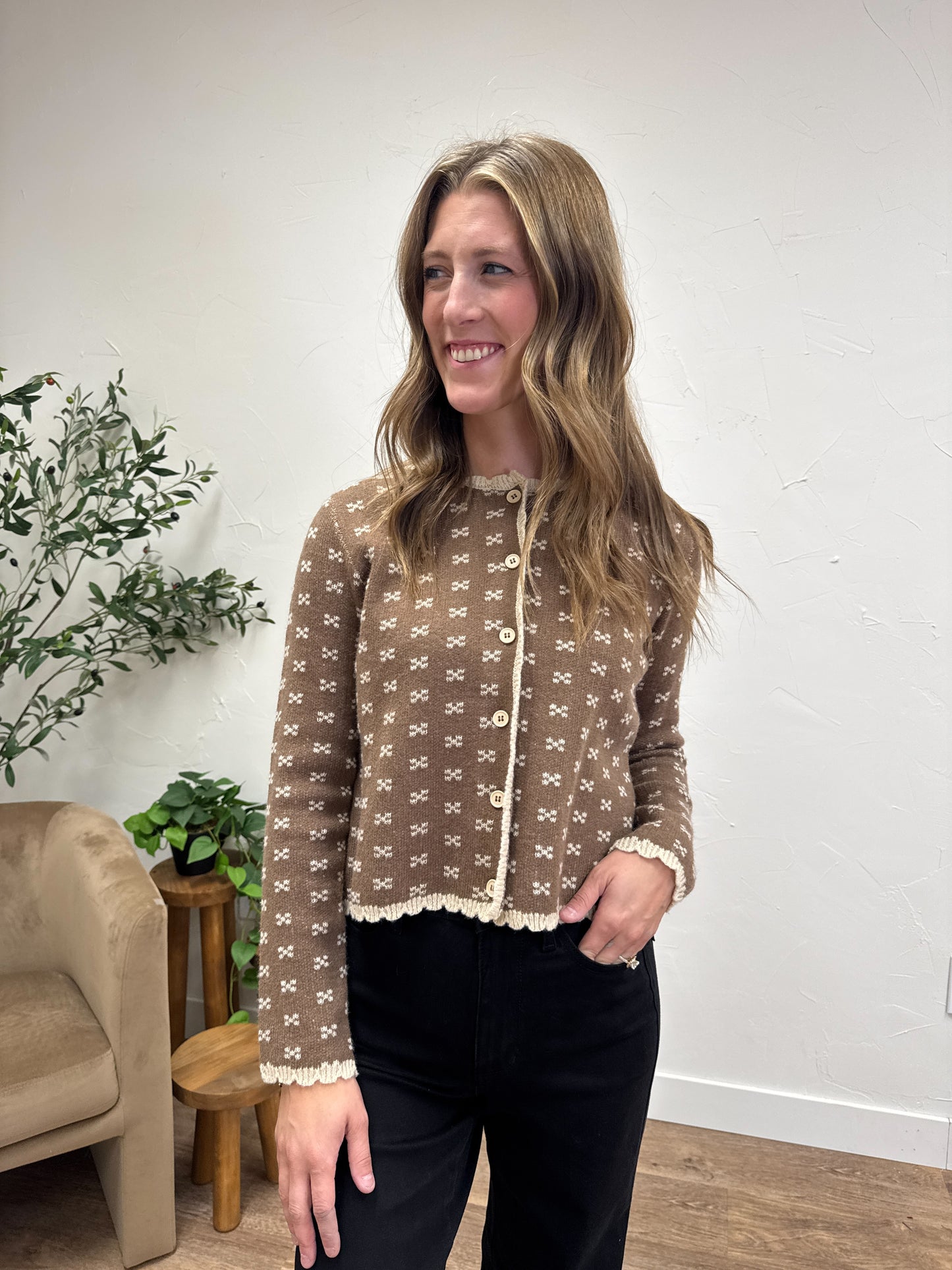Dainty Detail Cardigan