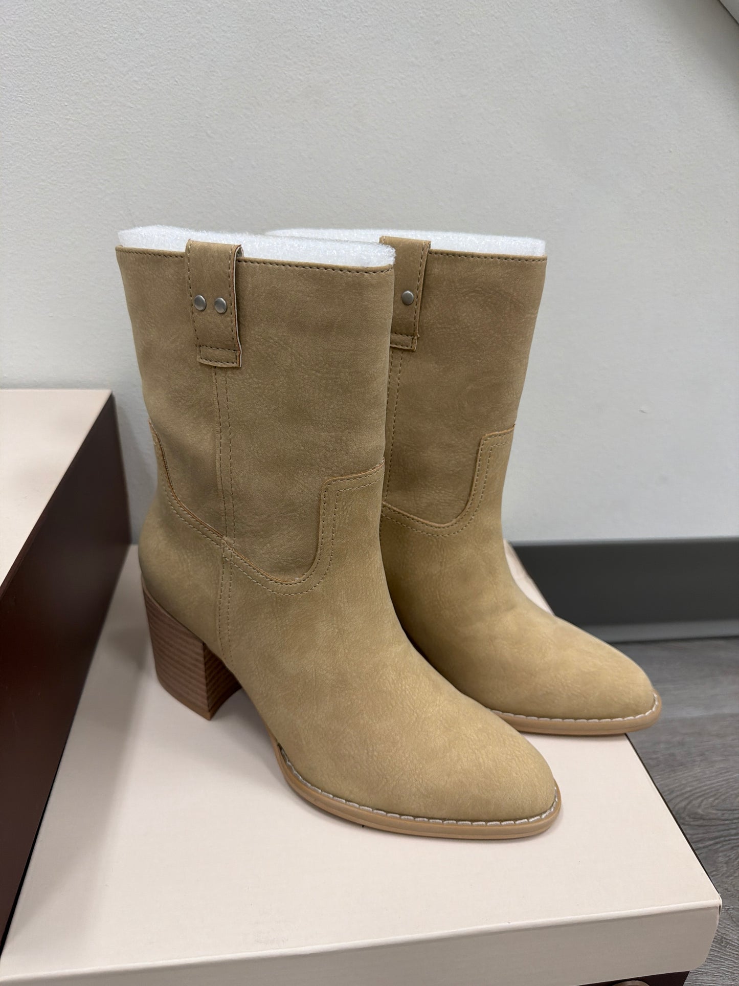 The Jennie Classic Heeled Bootie