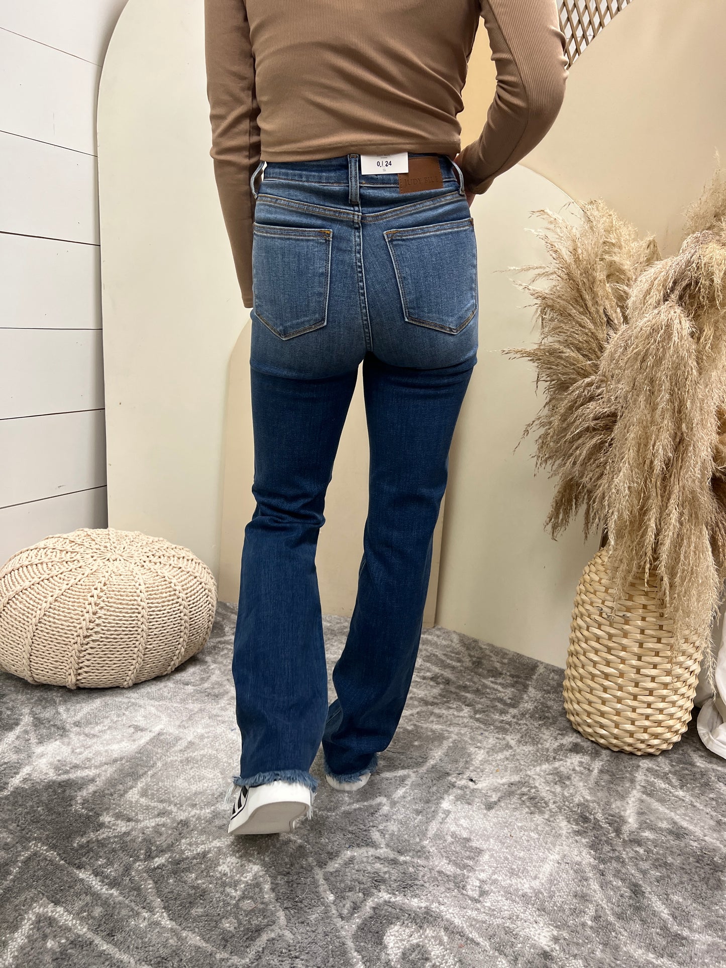 HW Knee Destroy & Fray Hem Straight - Three:Twelve Boutique