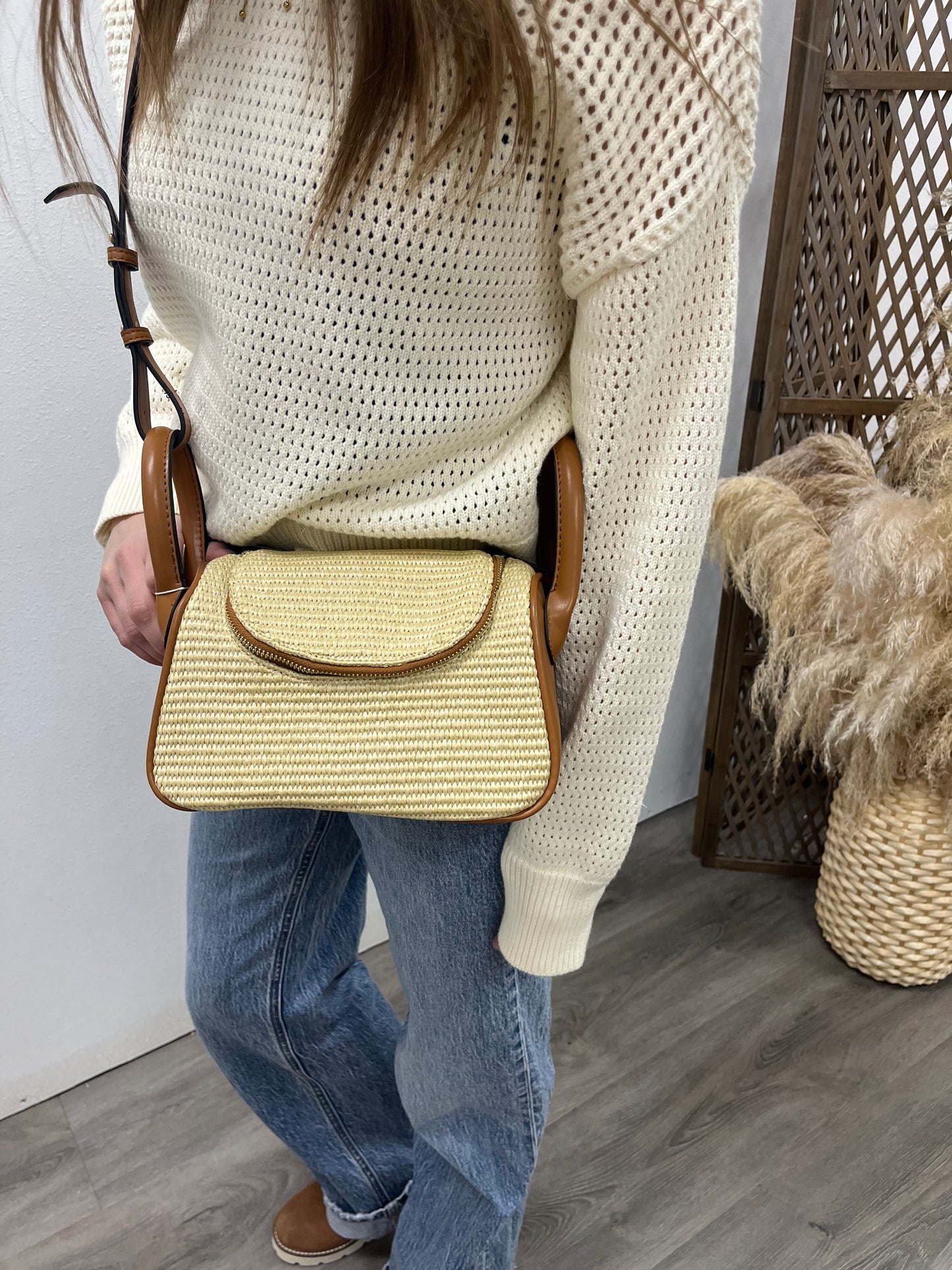 M2721 Susan Straw Large Handle Crossbody