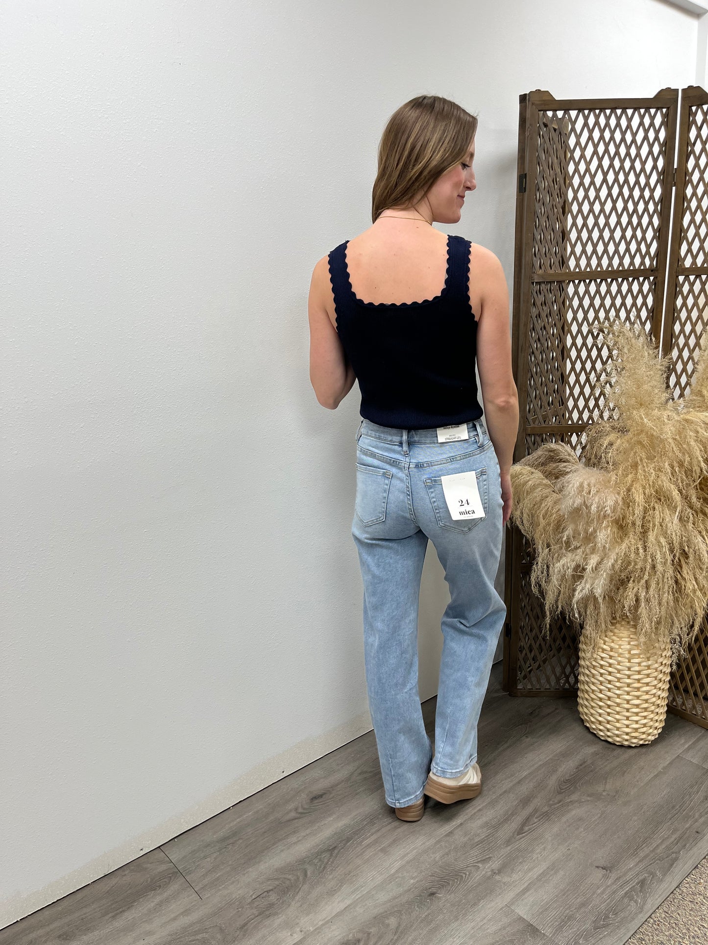 Scallop Ribbed Tank Top