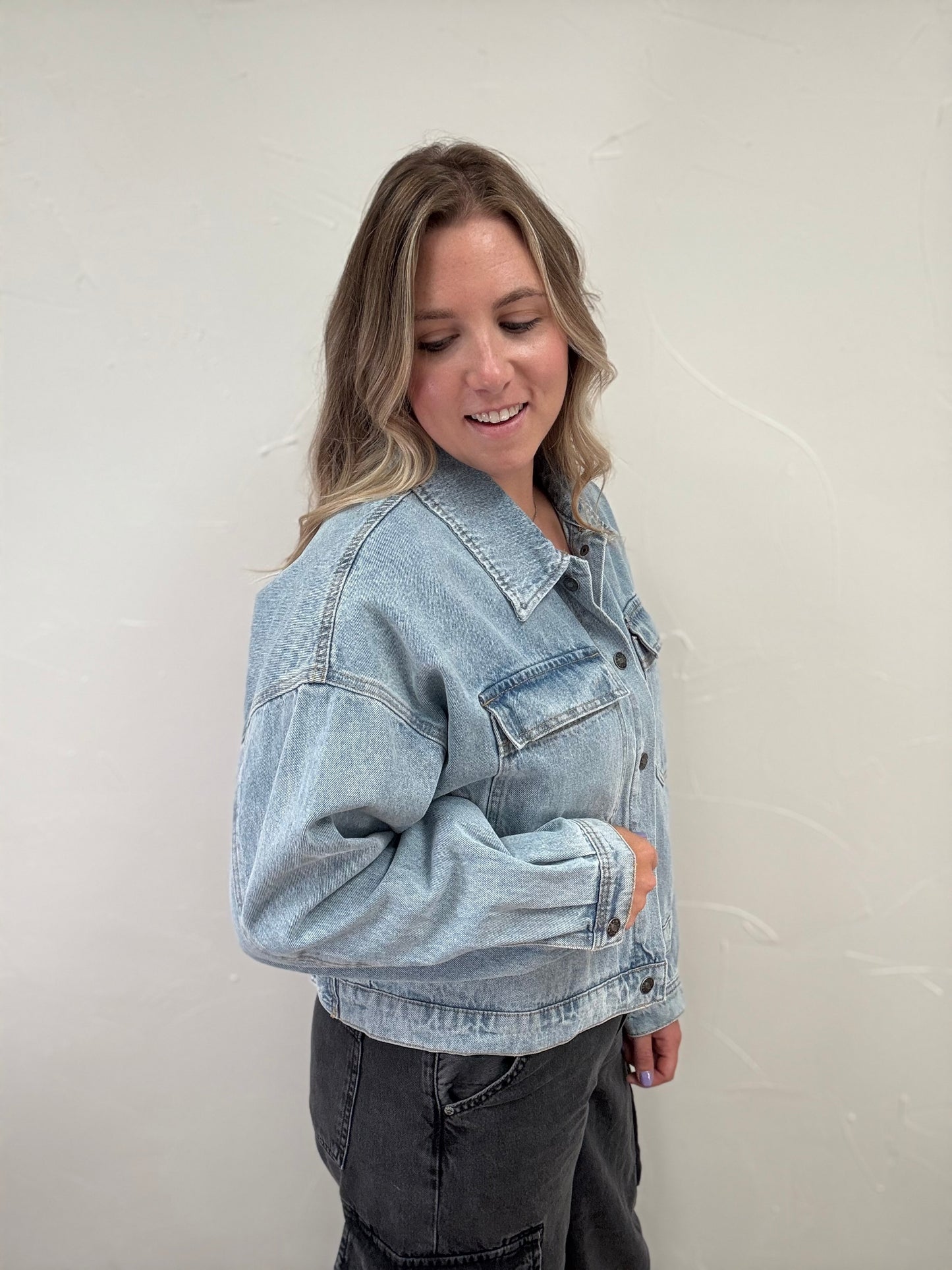 Relaxed Crop Denim Jacket