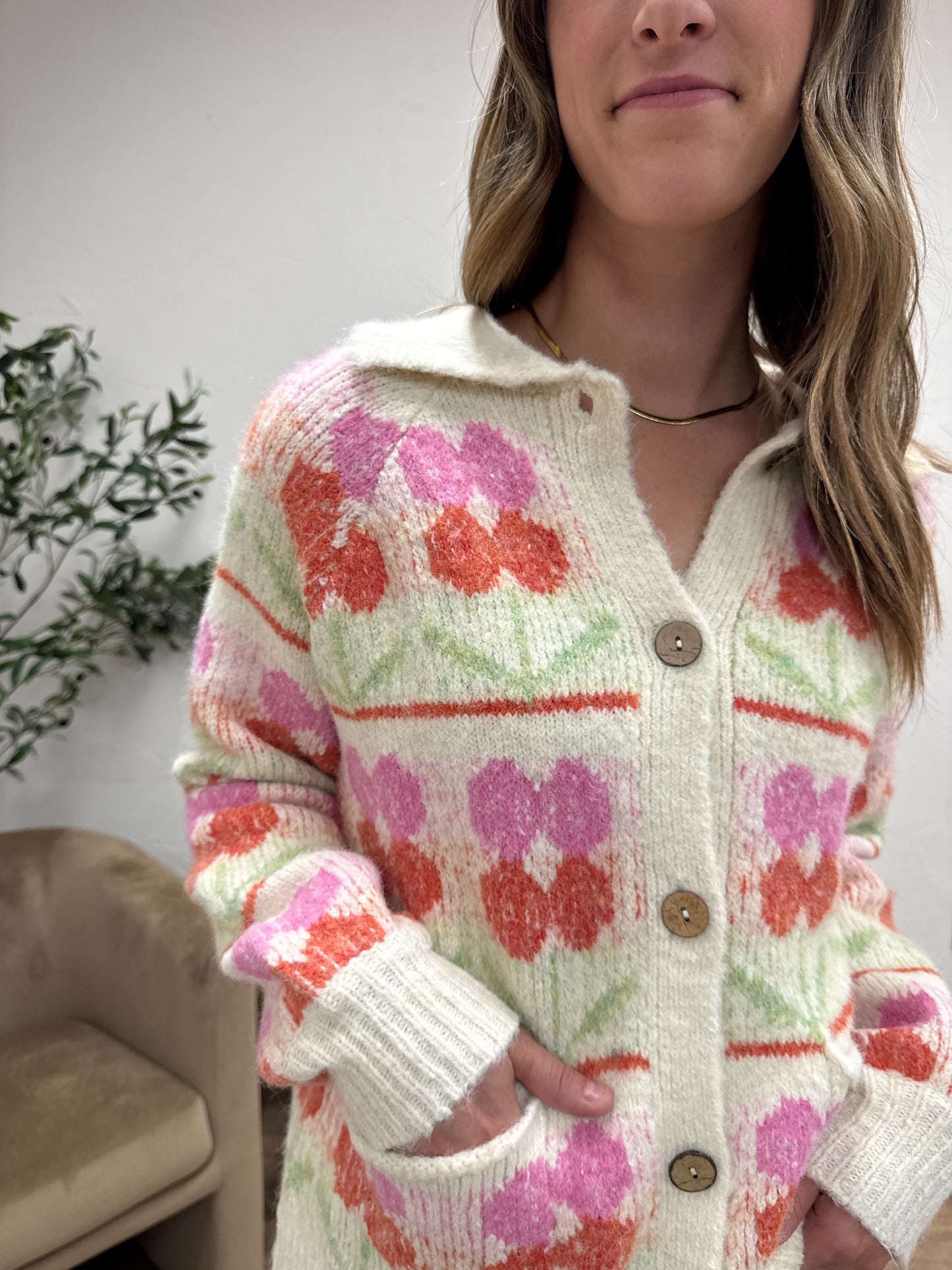 Chunky Flower Jacquard Collared Sweater