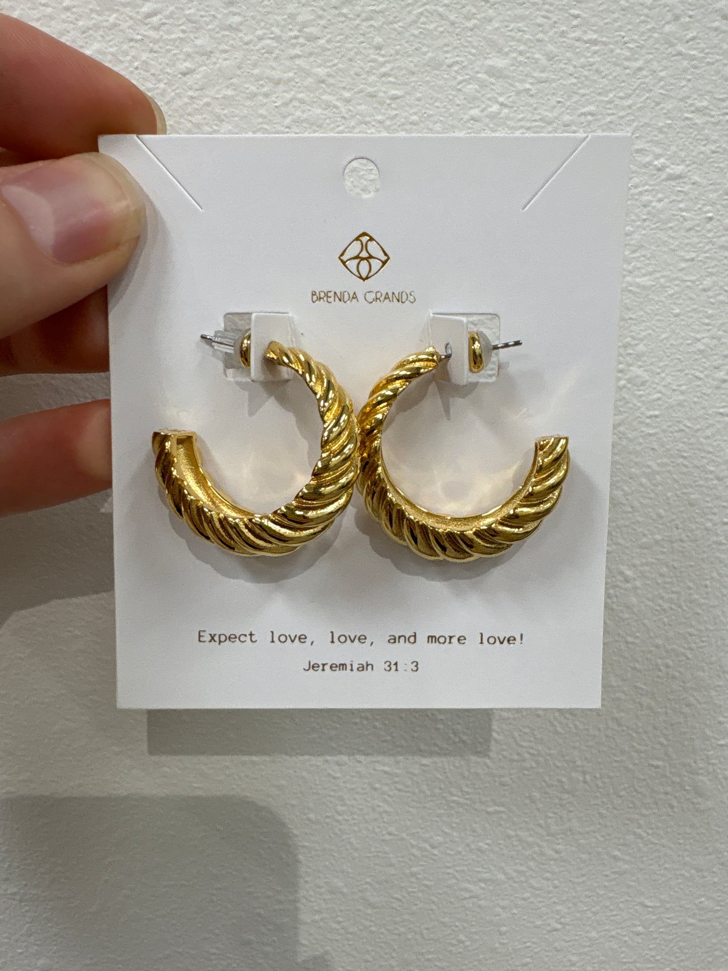 140 Thin Hammered Hoop Gold