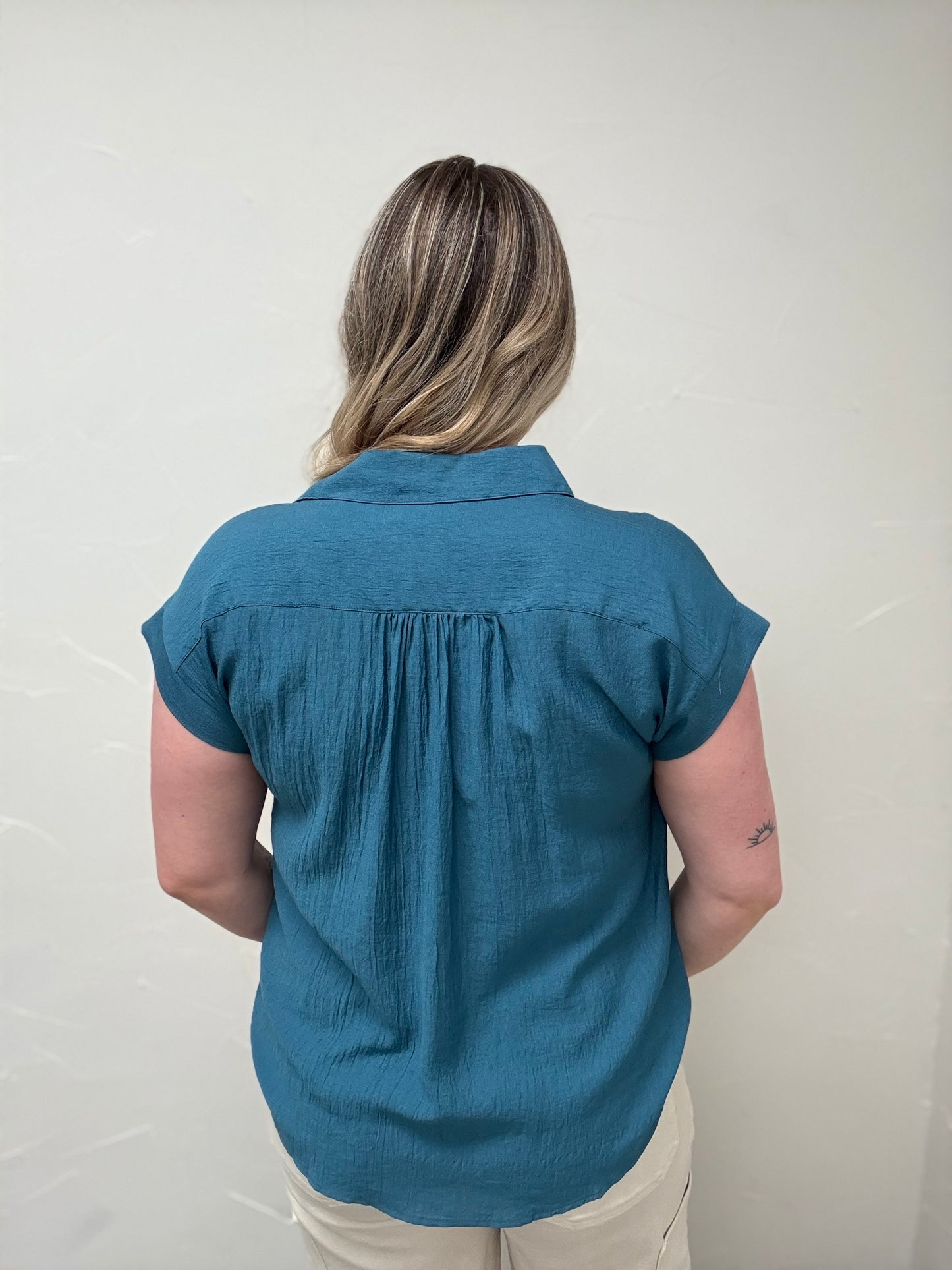 Collared Half Button Short Sleeve
