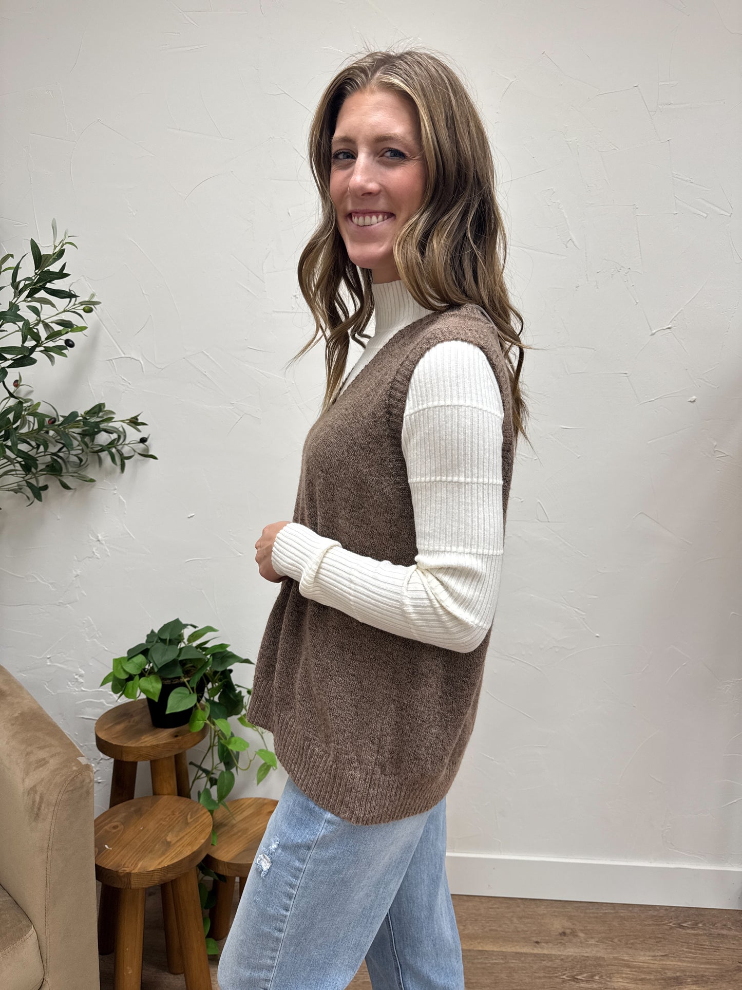 V-Neck Sleeveless Solid Sweater Vest