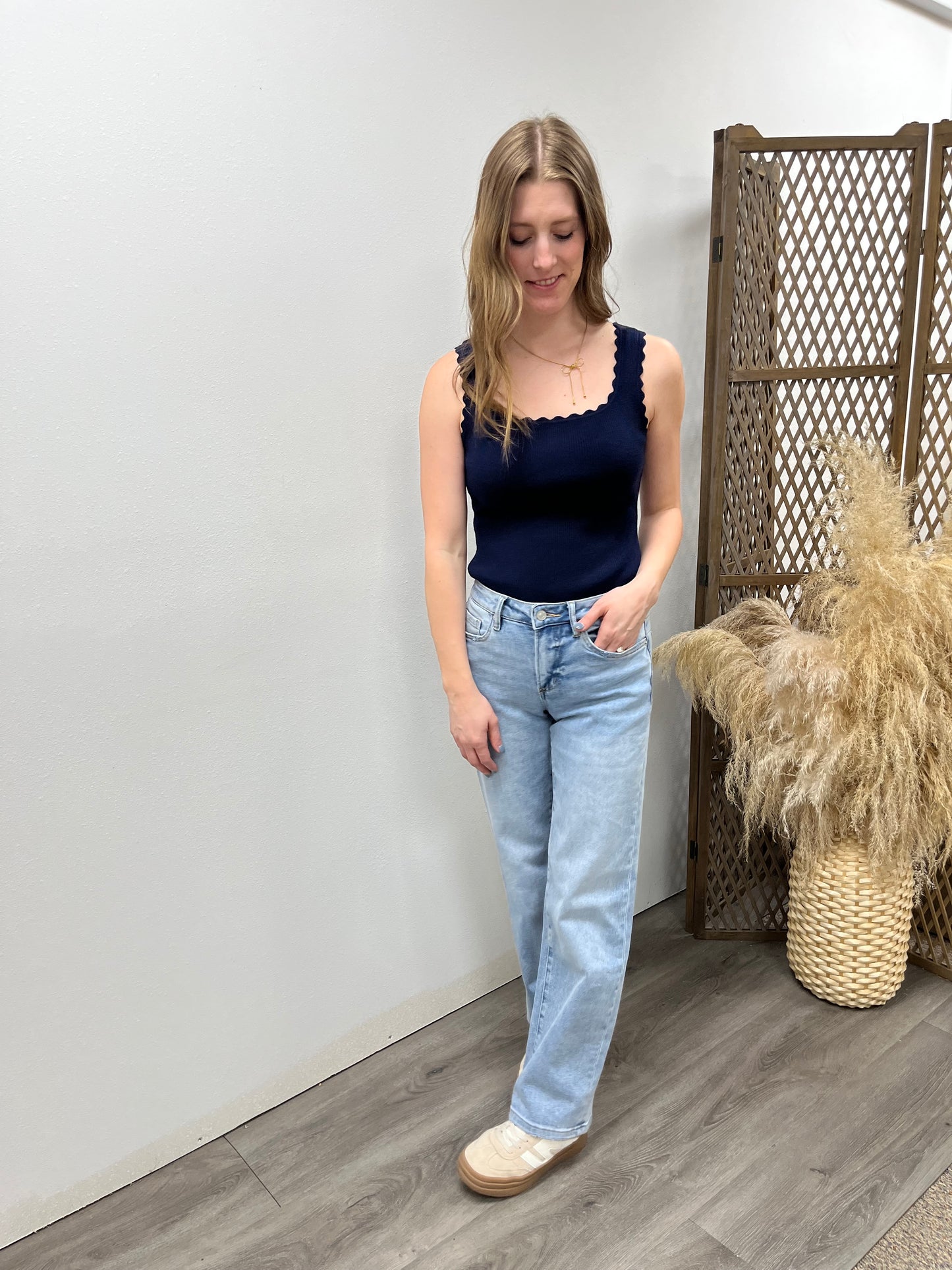 Scallop Ribbed Tank Top