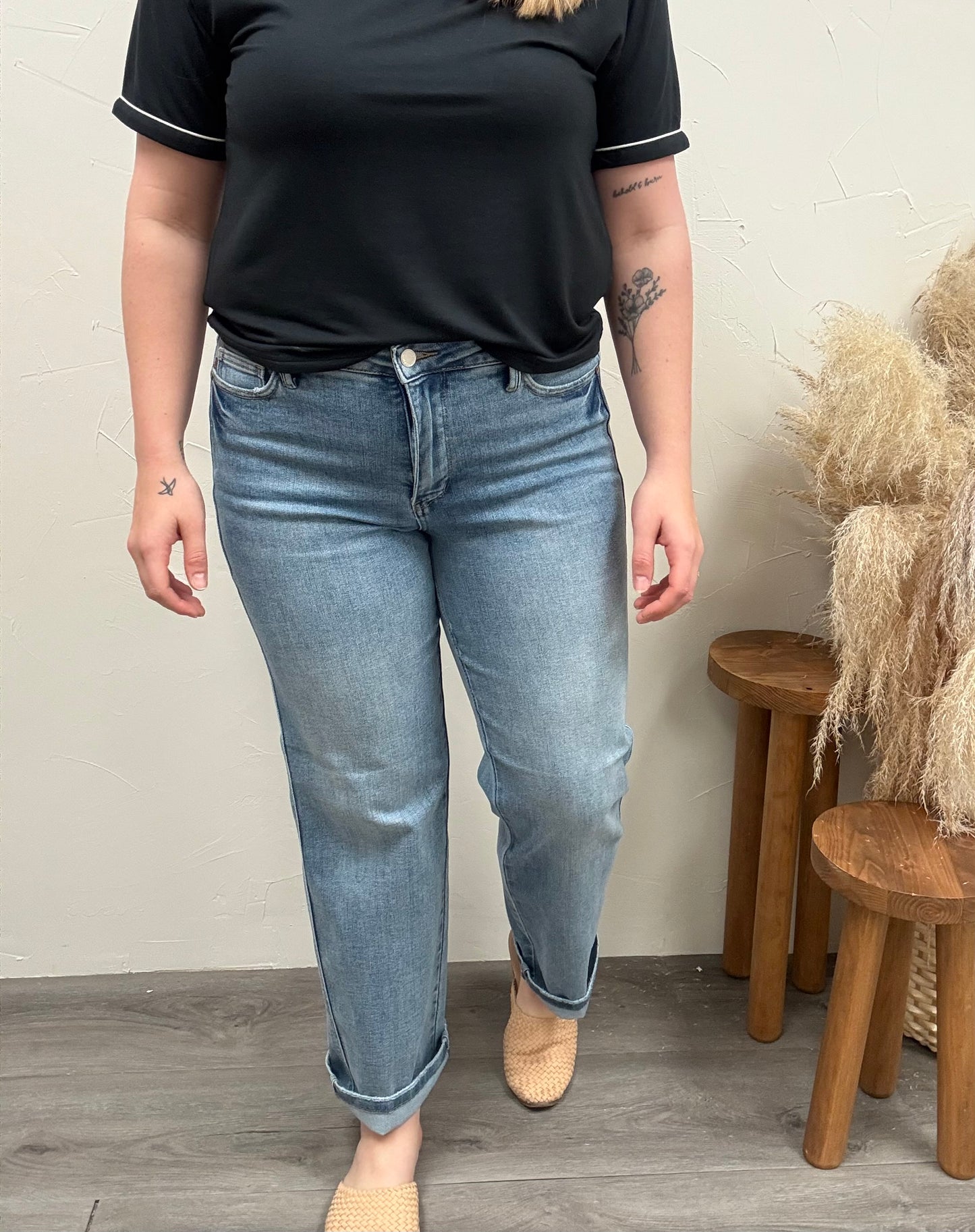 Mid Rise Tummy Control Vintage Wash Straight