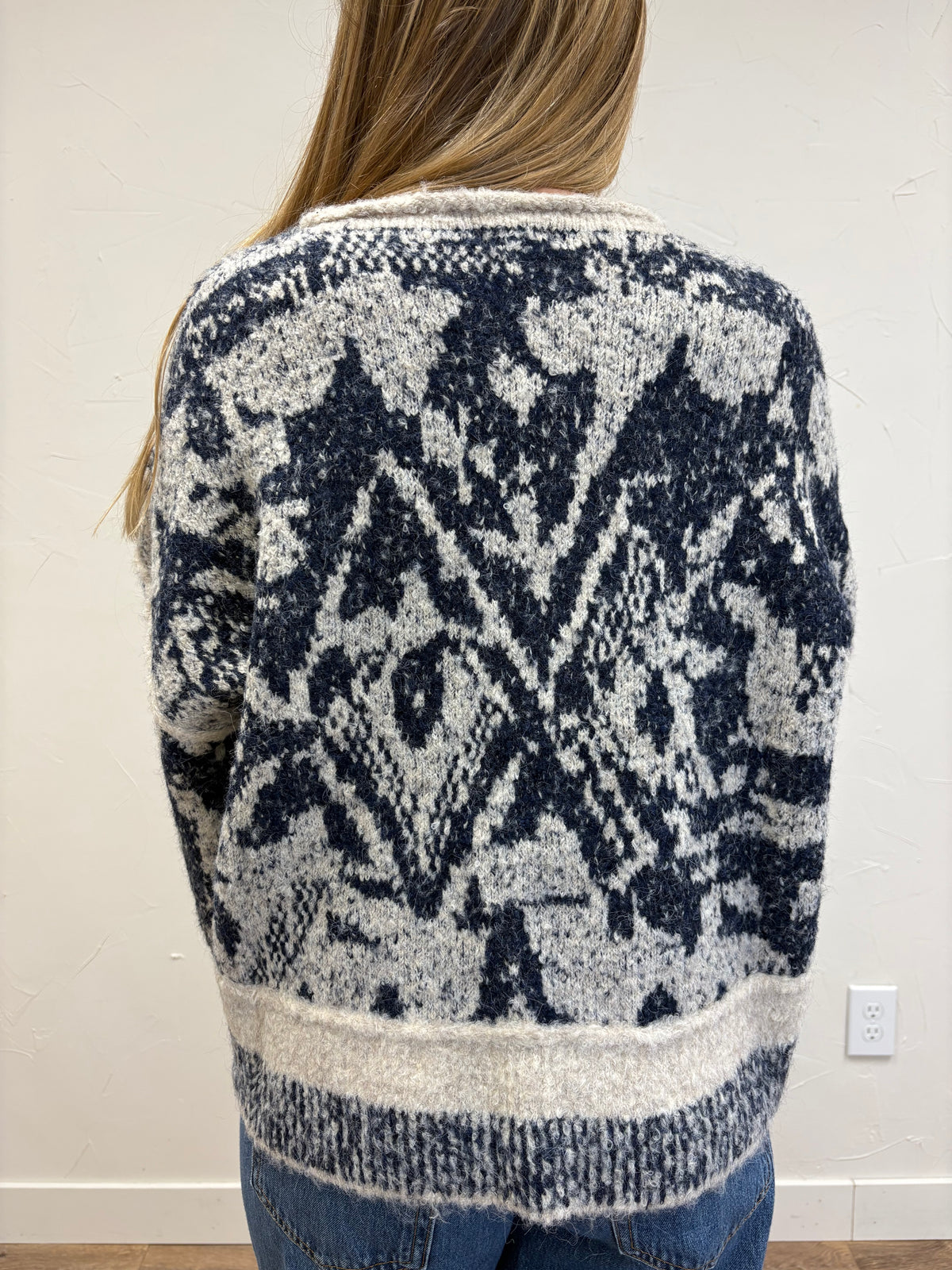 Geometric Print Raw Edge Knit Sweater