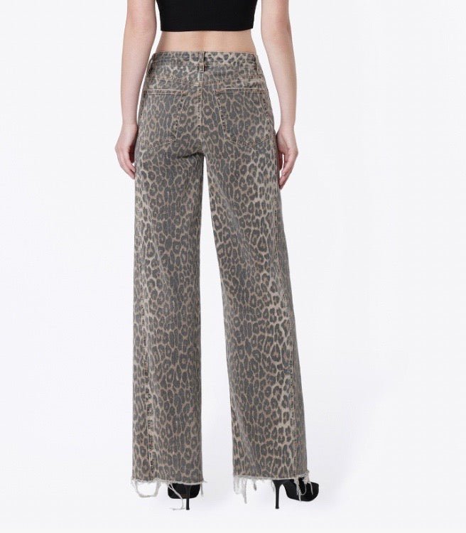 HIGH RISE SIDE SEAM DETAIL LEOPARD WIDE LEG JEANS - Three:Twelve Boutique - flyingmonkey