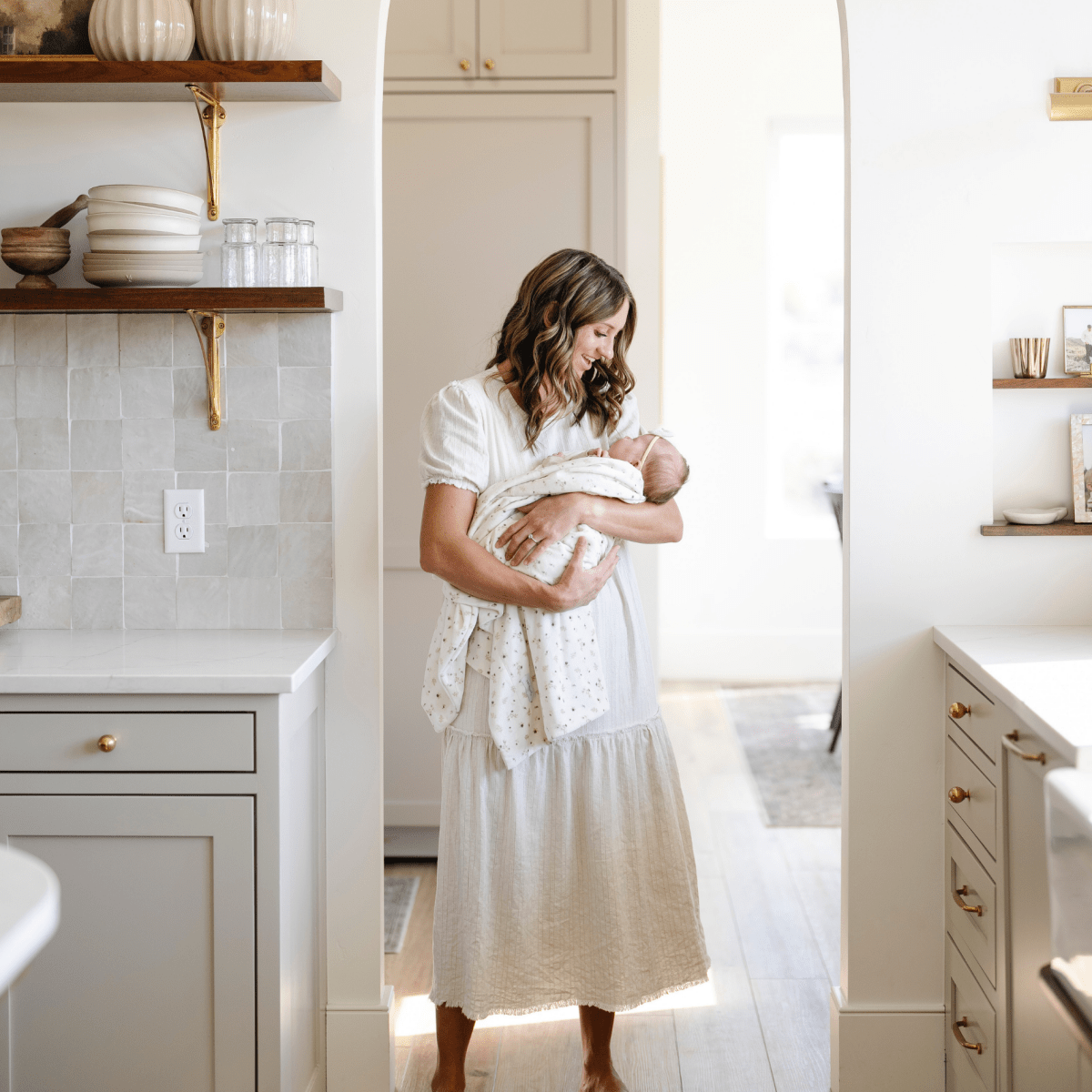 MINKY STRETCH RECEIVING BLANKETS: Florals - Three:Twelve Boutique - Saranoni