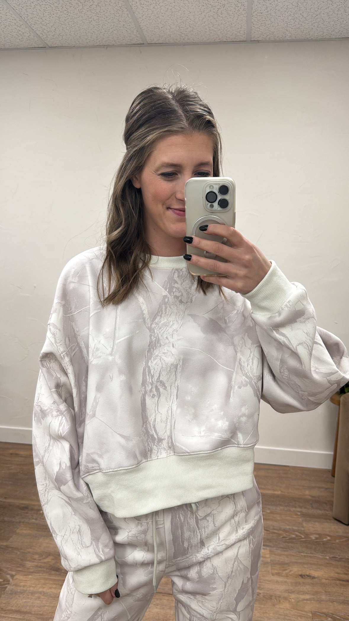 Camo Cropped Sweatshirt