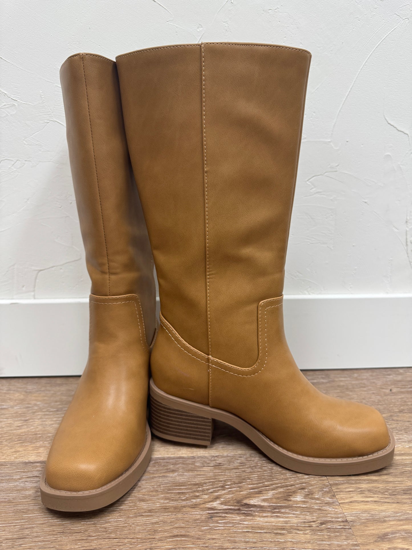 BELVIN MINIMAL DESIGN PULL-ON STYLE RIDING BOOTS