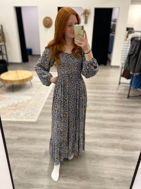 Sweatheart Neck Flowy Maxi Dress