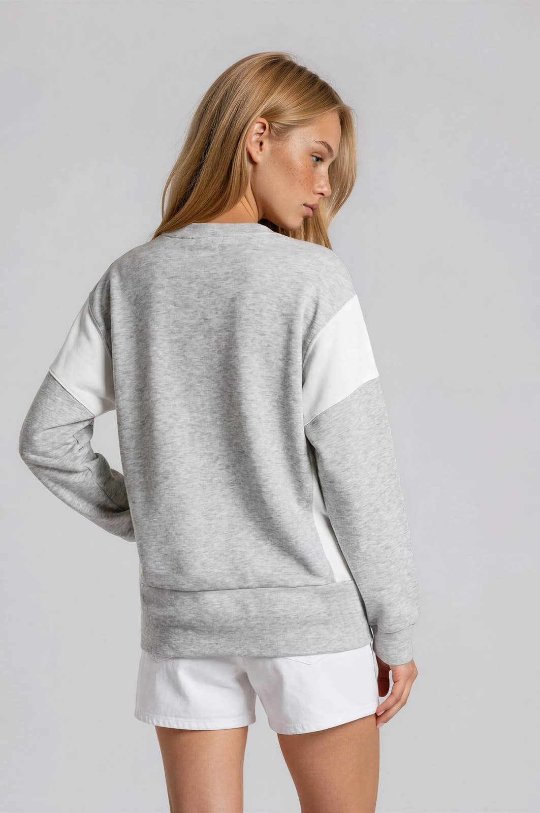 CREW NECK LONG SLEEVE COLOR BLOCK OVERSIZE TOP