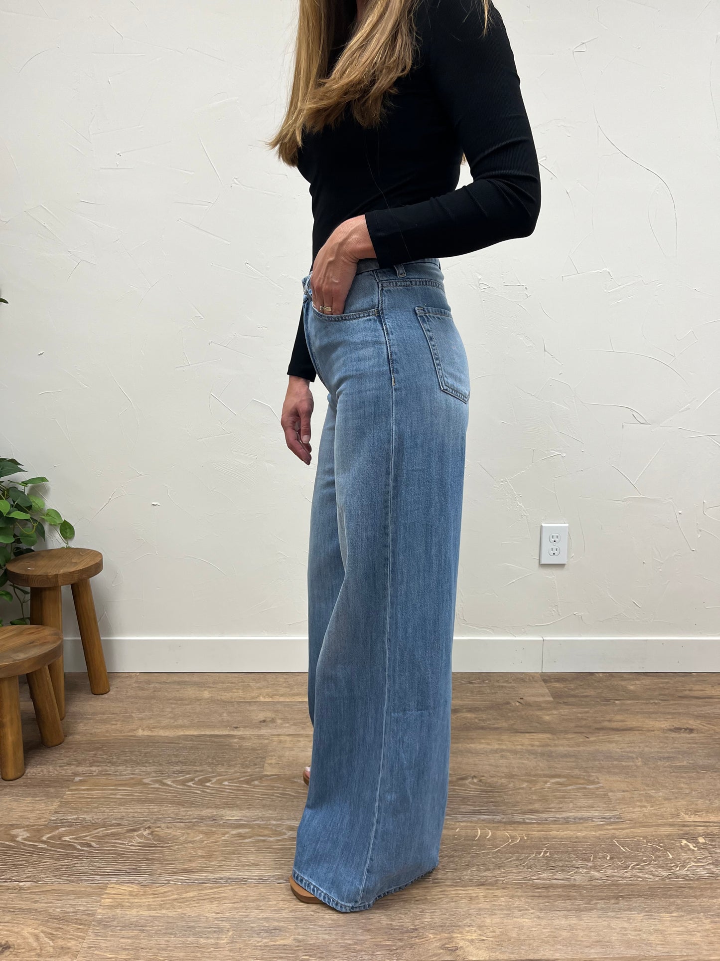 Super High Rise Wide Leg