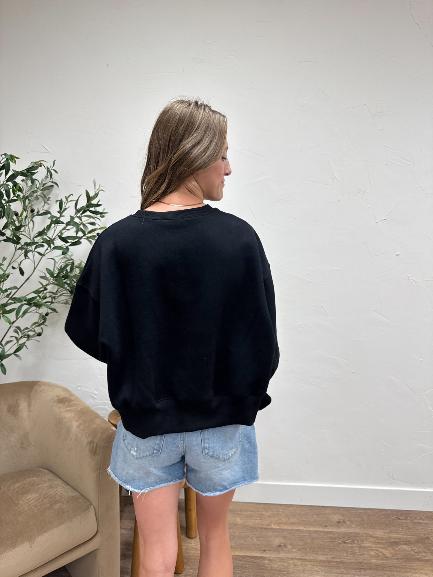 Touchdown Black Crop Sweatshirt