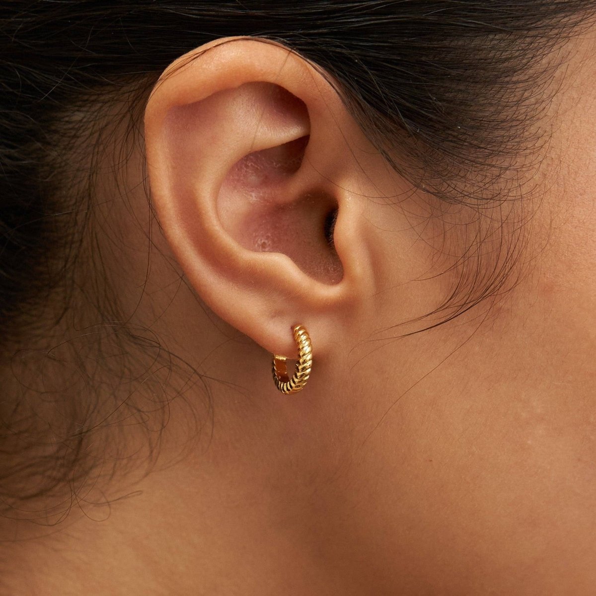 18K Gold Twisted Huggie Earrings – Water Resistant Minimal Hoops - Three:Twelve Boutique - Brenda Grands Jewelry