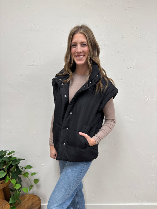 Oversized Snap Button Puffer Vest
