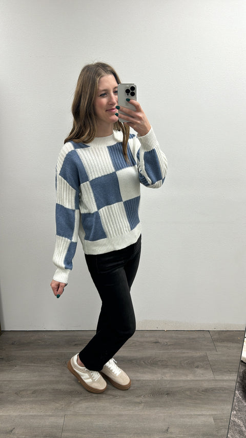 CHECKERED PLAID SWEATER