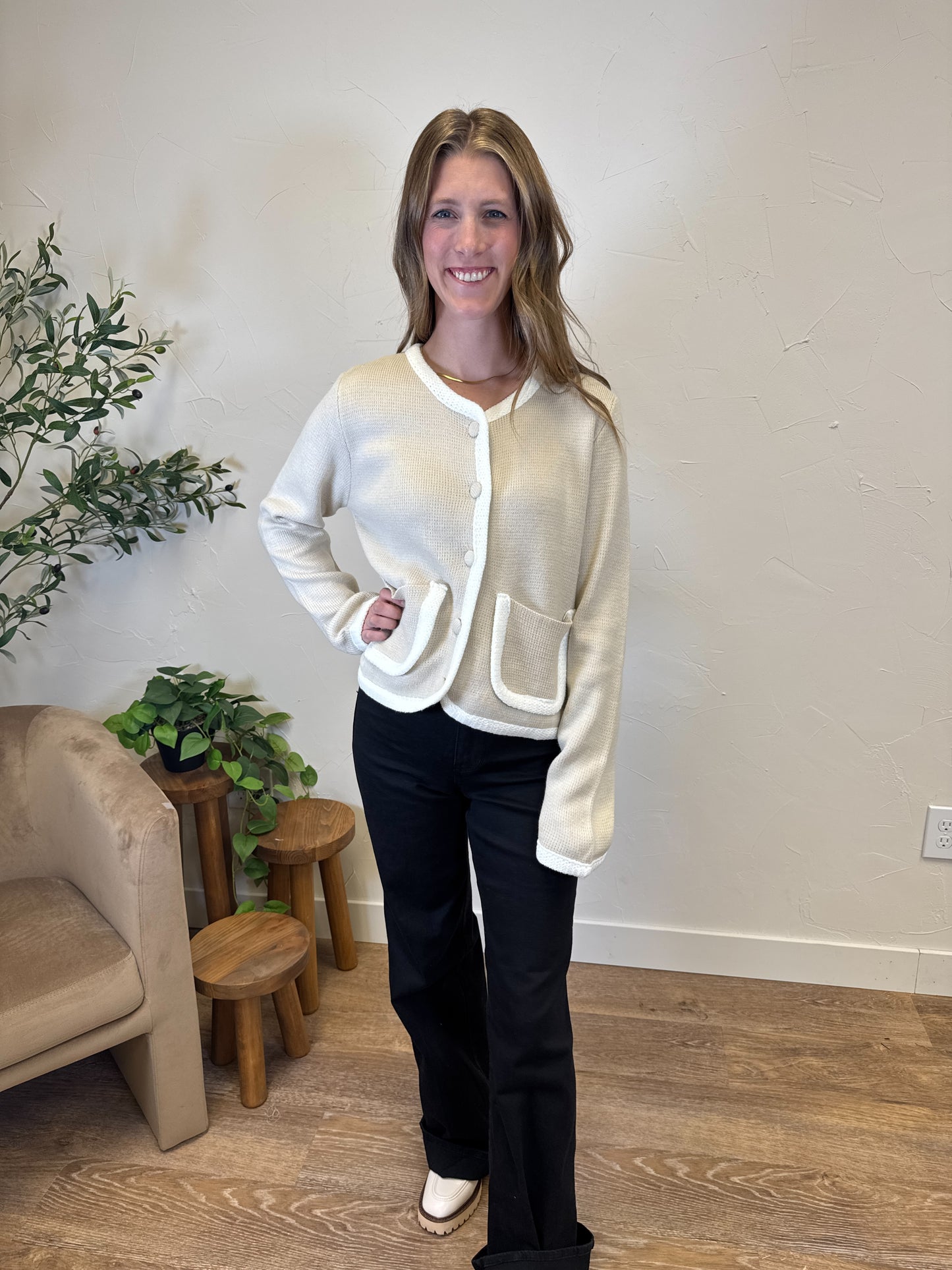 Knit Cardigan with Pocket Details