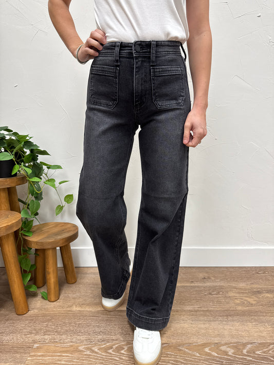 Micro Patch Pocket Wide Leg Just Black Denim