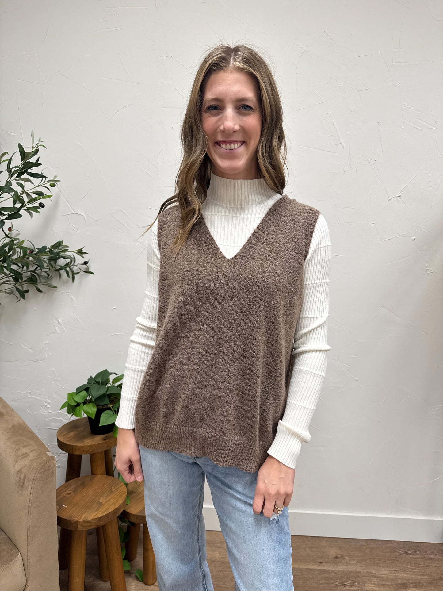 V-Neck Sleeveless Solid Sweater Vest