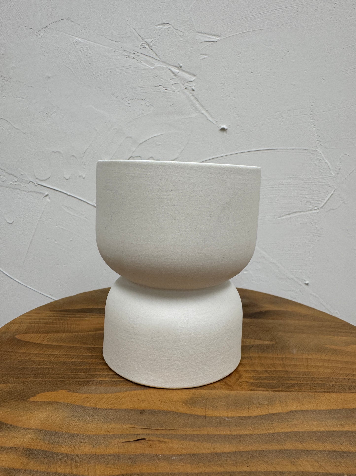 Matte Hoursglass Ceramic Paddywax Candle- Tobacco Flower