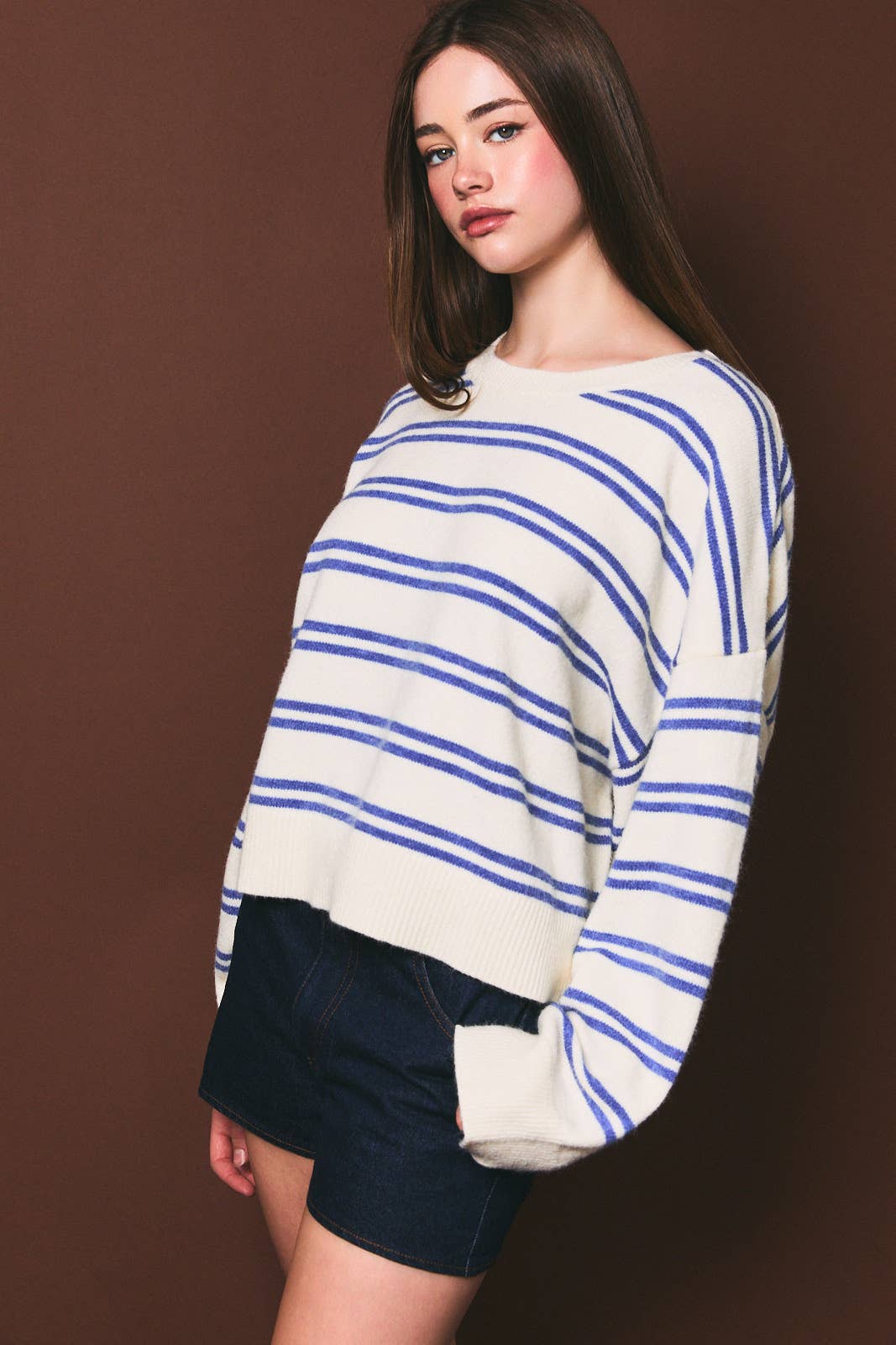 ROUND NECK STRIPE KNIT SWEATER TOP