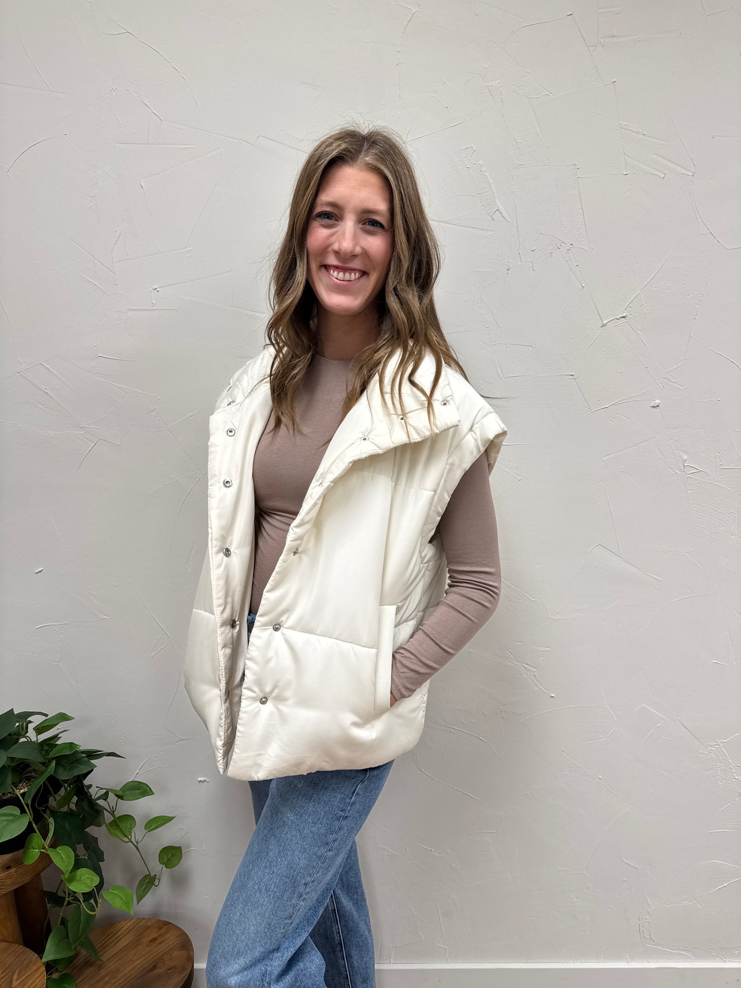Oversized Snap Button Puffer Vest