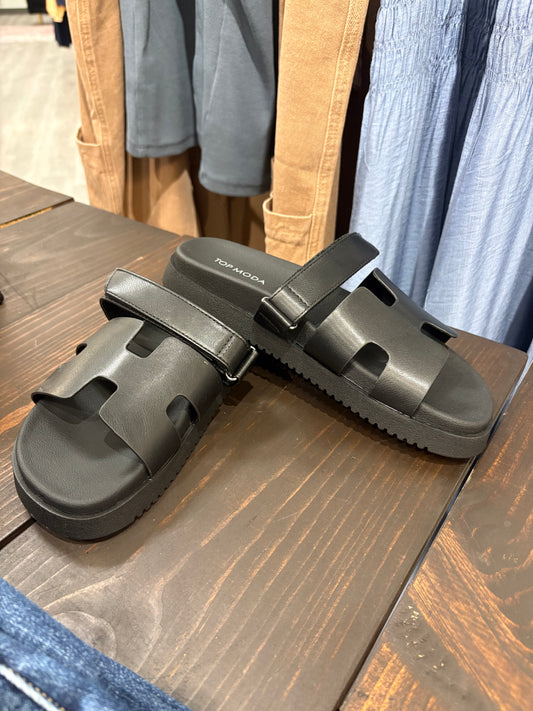 Lyon Sandal