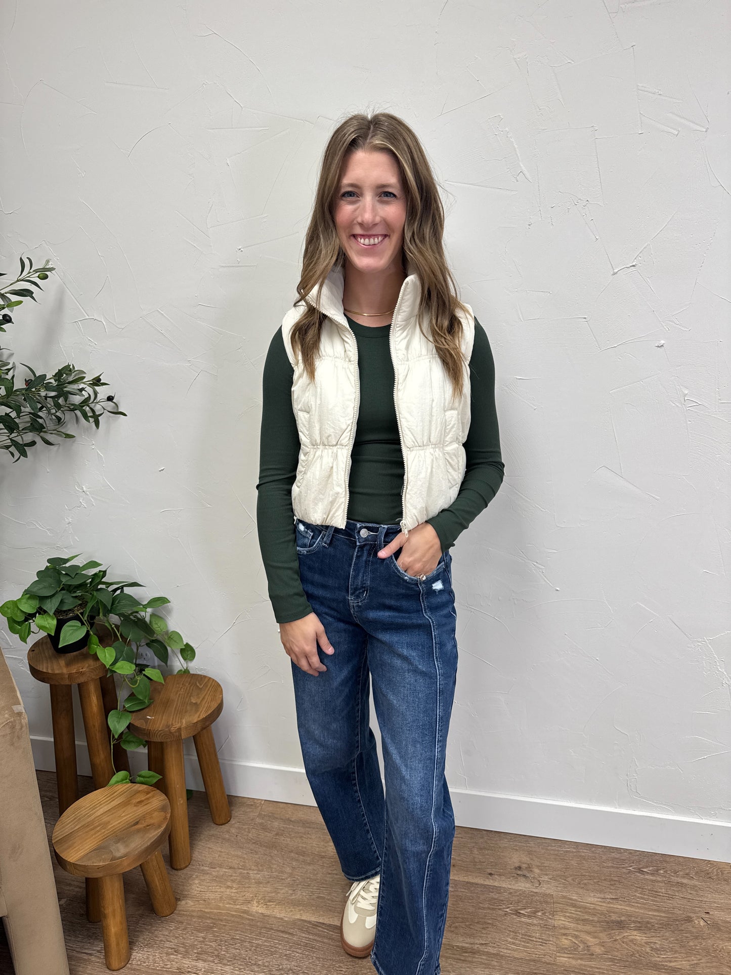 Collared Zip Up Cropped Puffer Vest
