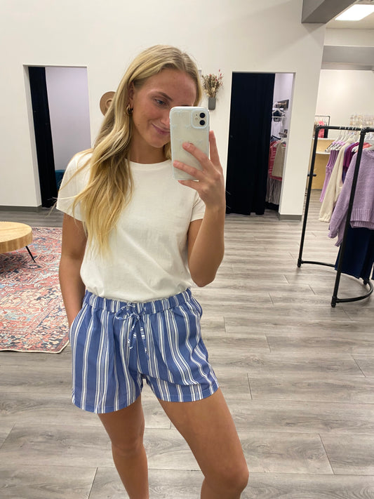 STRIPED STRAIGHT SHORTS