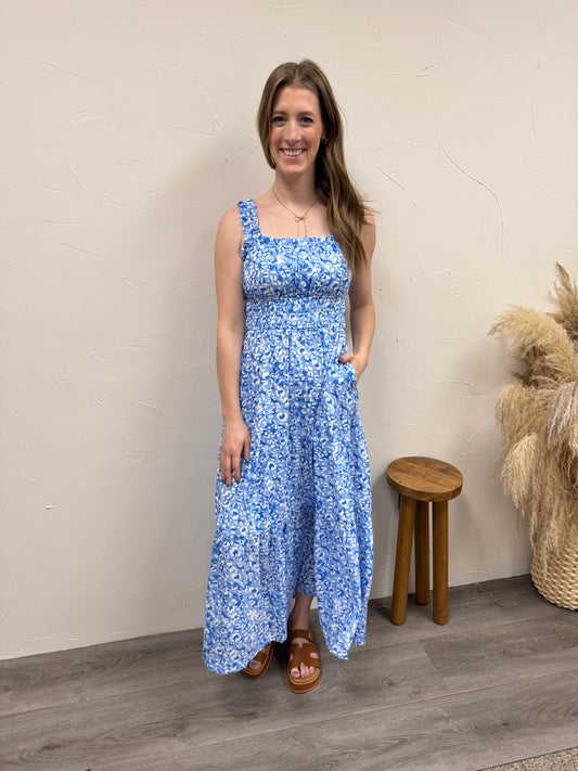 PRINT TIERED WAIST MIDI DRESS W/ ELASTIC RUFFLE STRAP
