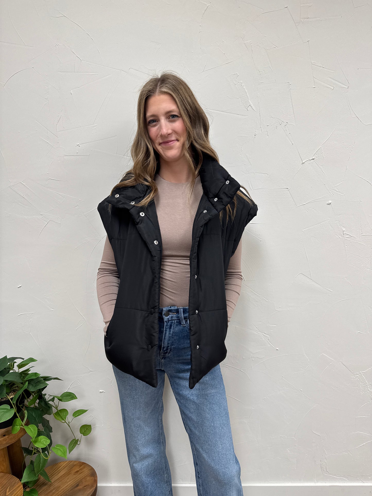 Oversized Snap Button Puffer Vest