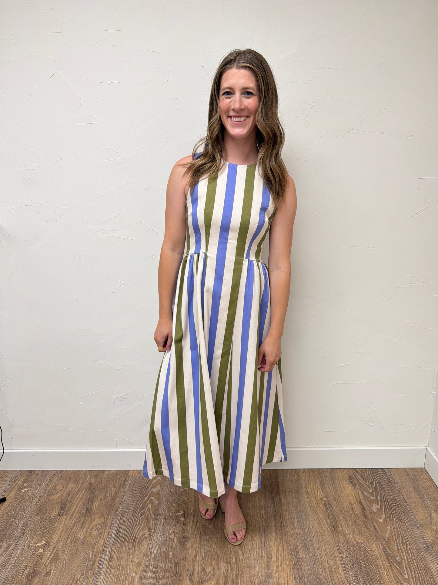 Striped sleeveless midi dress