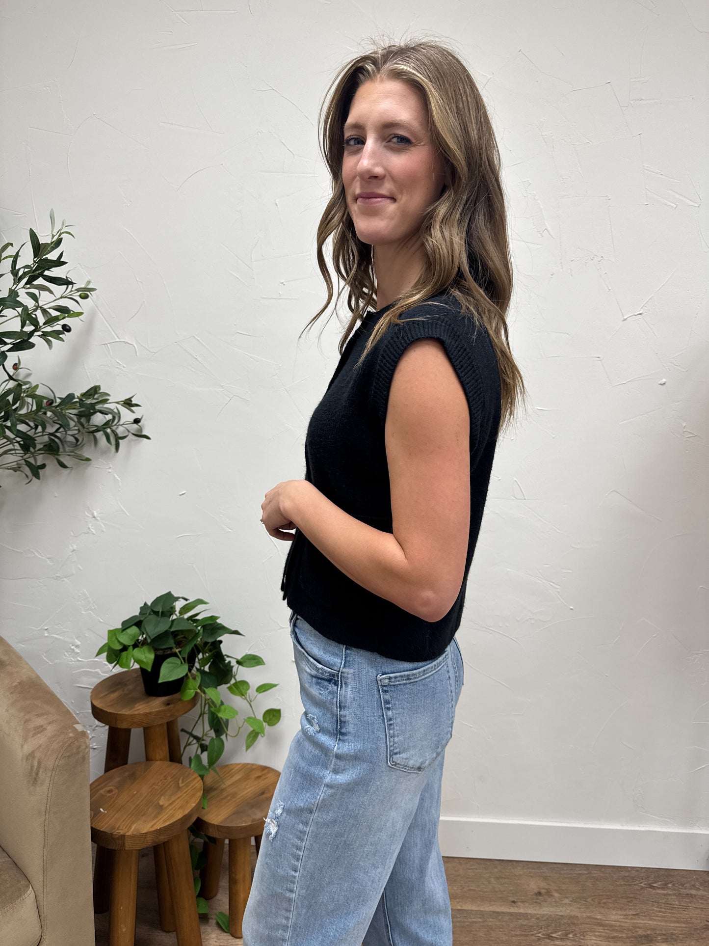 Gold Button Sleeveless Pocket Detail Knit Vest