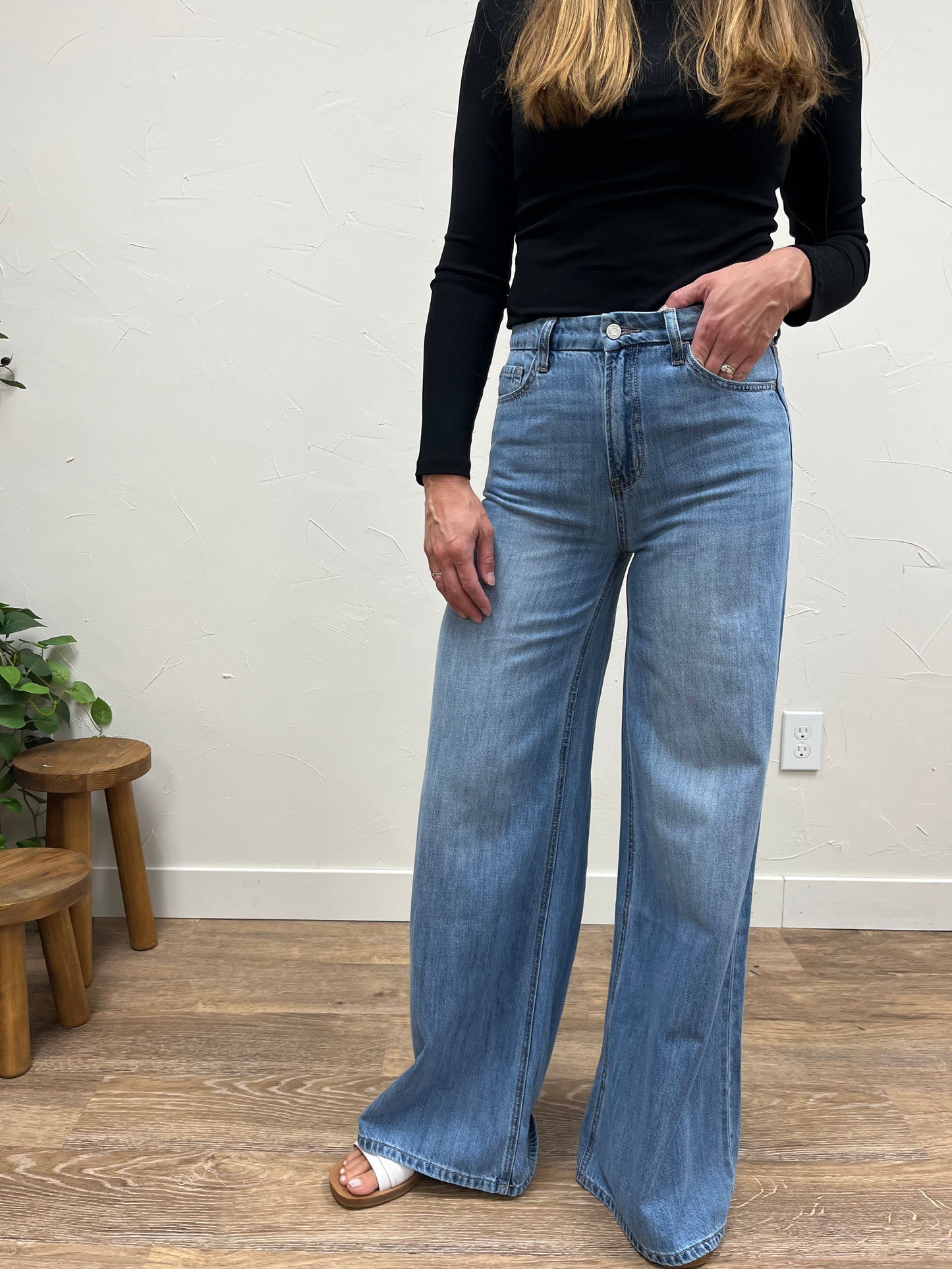 Super High Rise Wide Leg