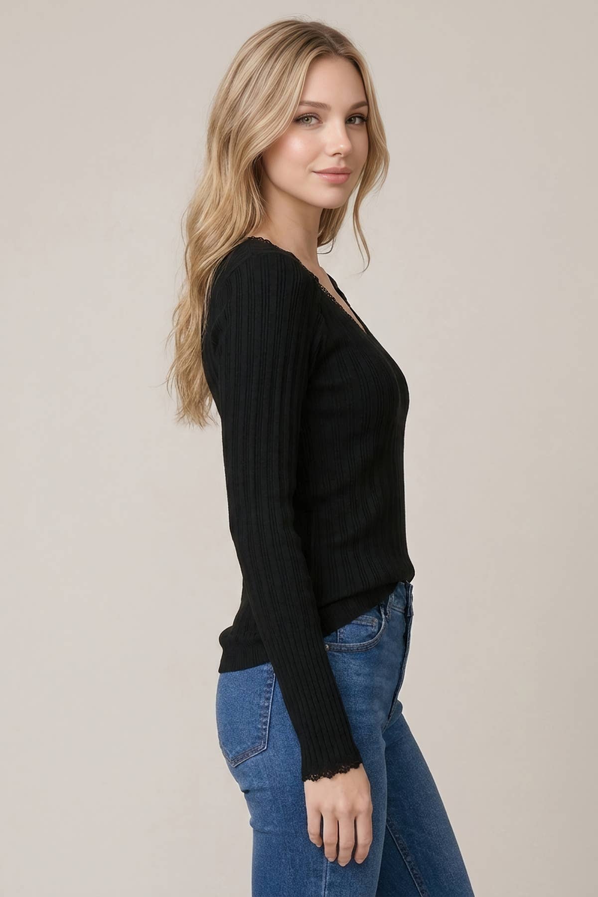 TEXTURED RIB LACE DETAIL SIDE RUCHED SIDE TOP