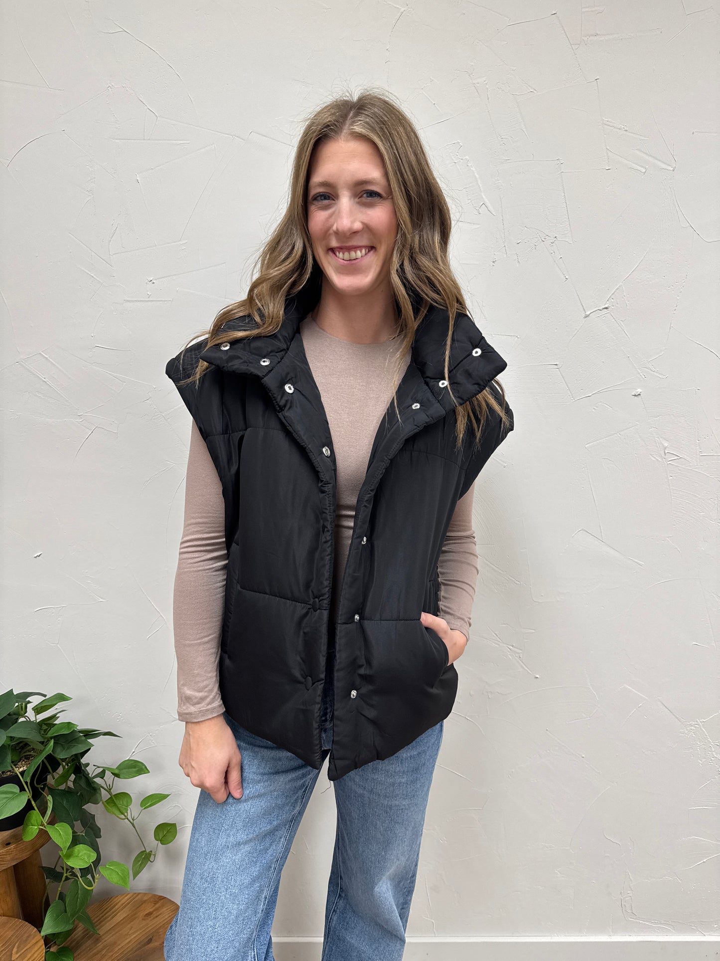 Oversized Snap Button Puffer Vest