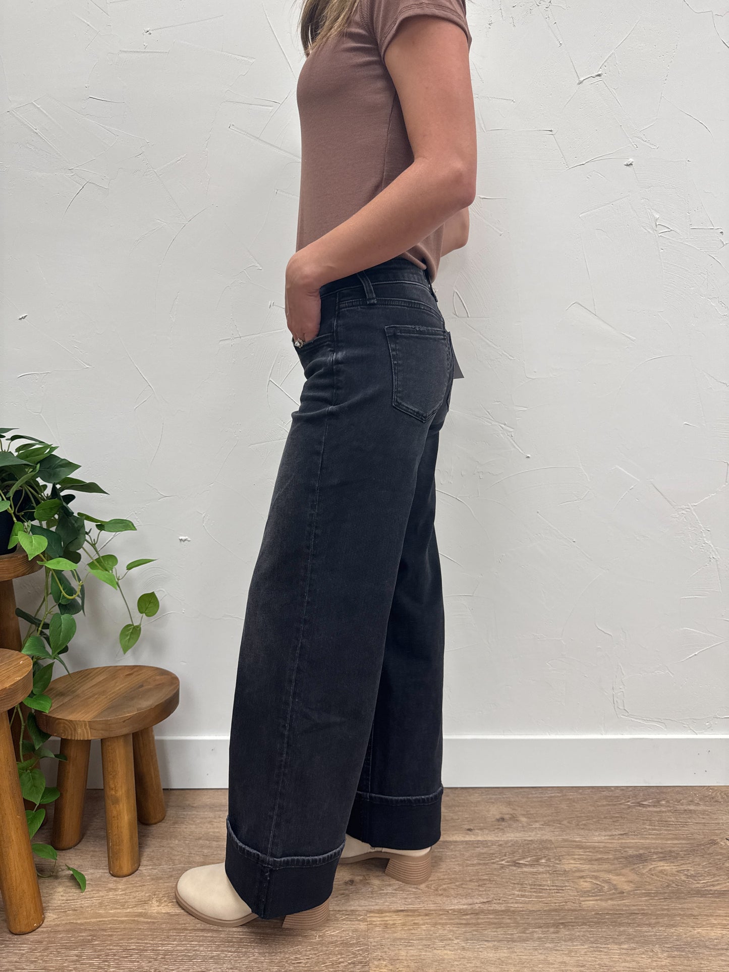 Low Rise Baggy Wide Vervet Denim