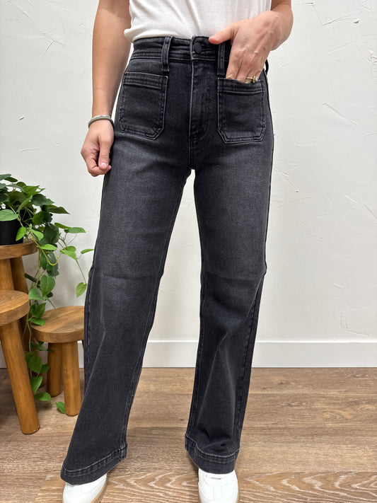Micro Patch Pocket Wide Leg Just Black Denim