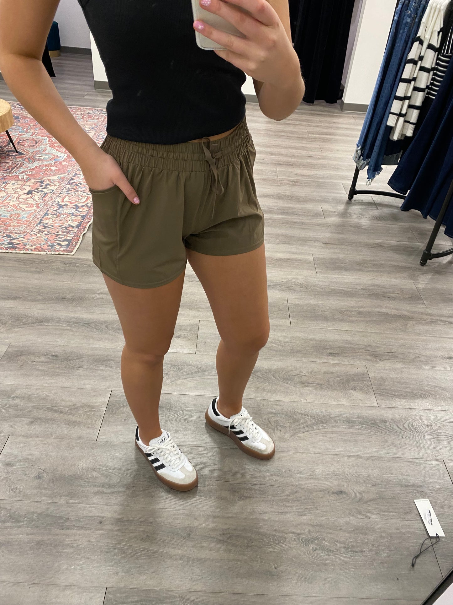 Drawstring Pocket Athleisure Shorts