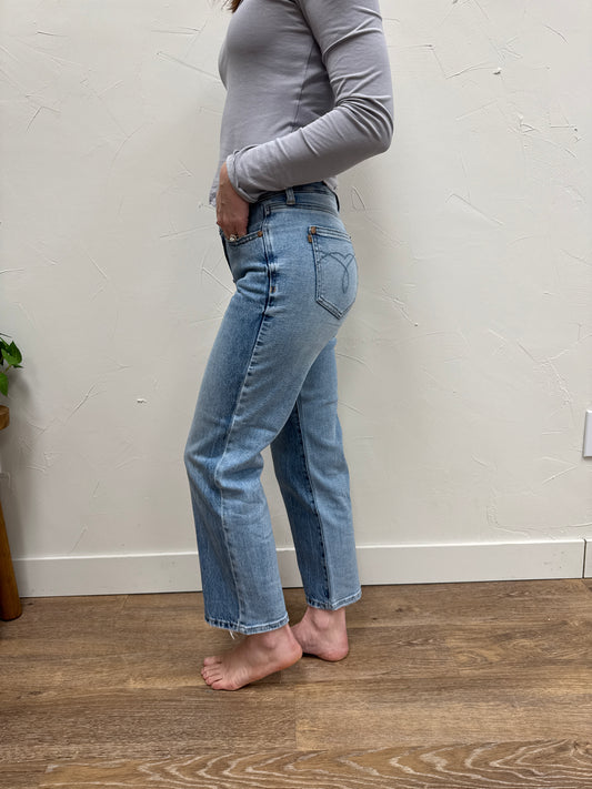 Mid Rise Petite Rigid Magic Straight Judy Blue Denim