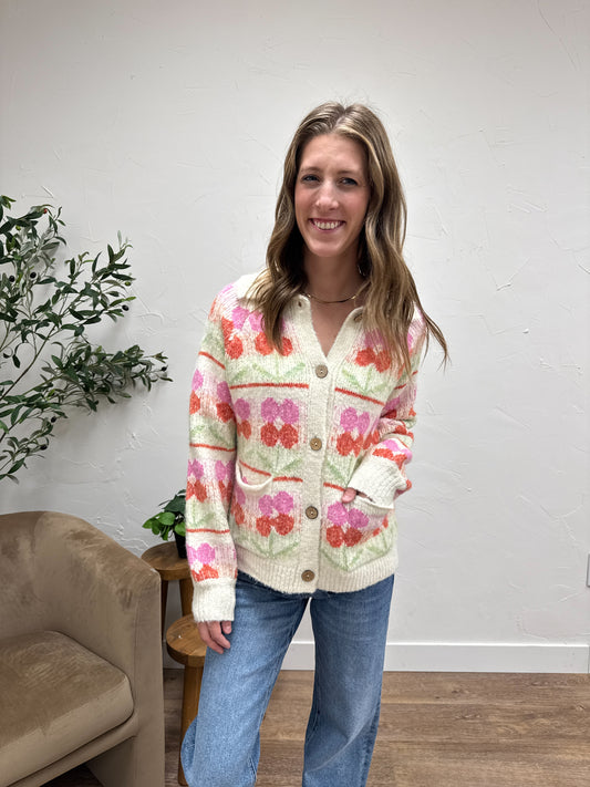 Chunky Flower Jacquard Collared Sweater
