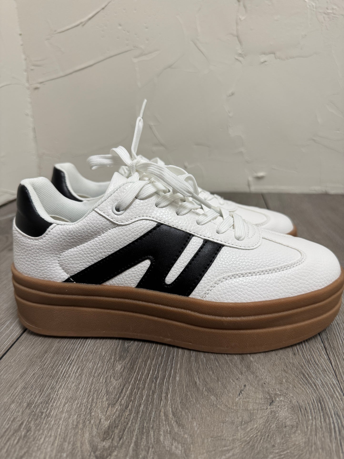 Top Grace Platform Sneaker