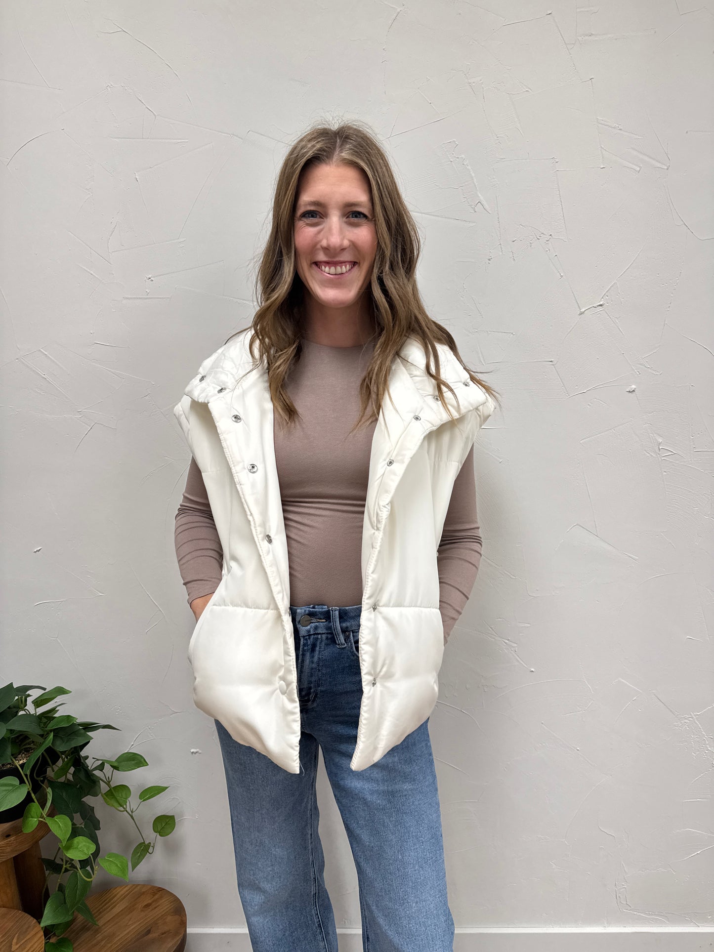 Oversized Snap Button Puffer Vest