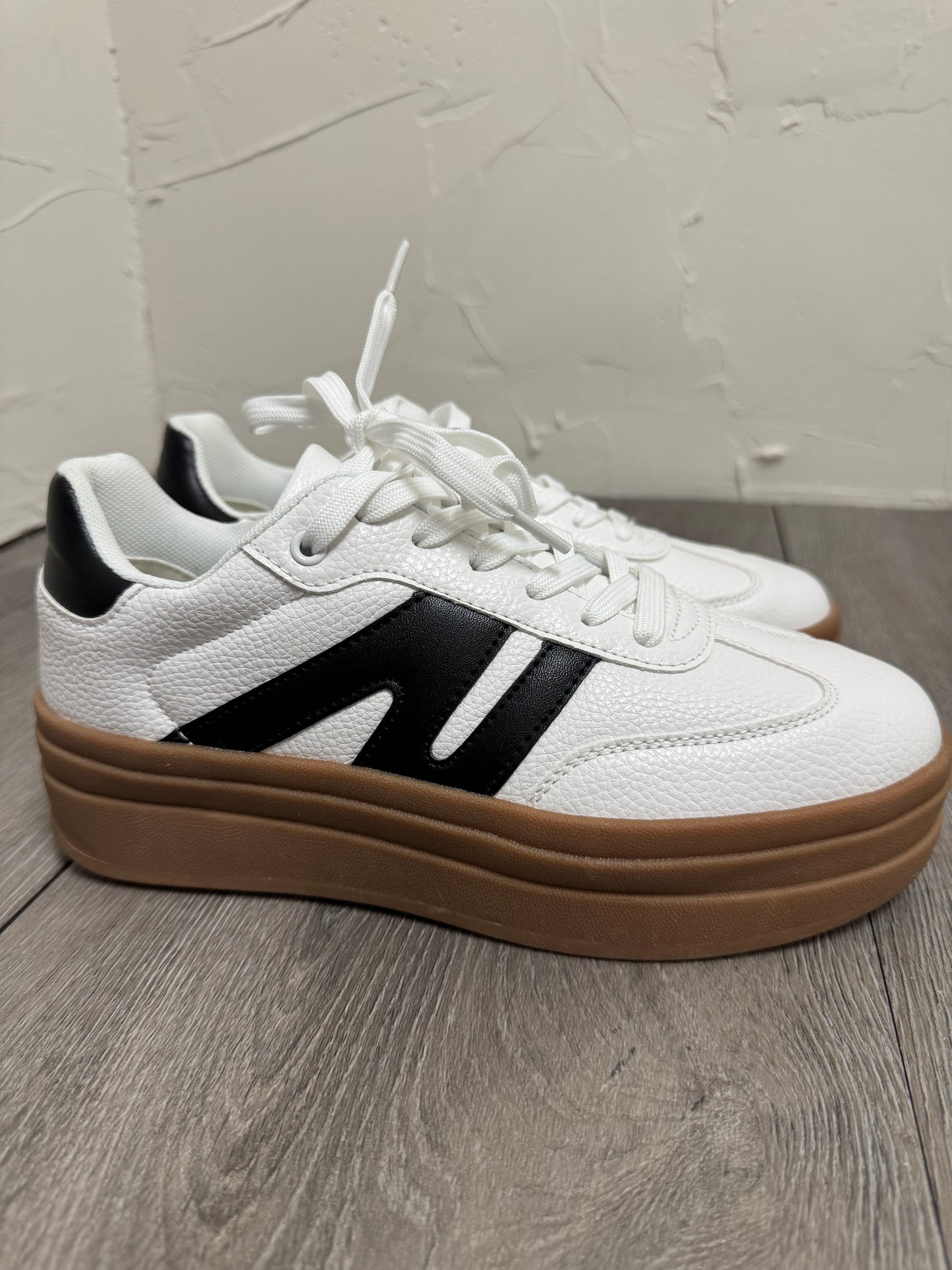 Top Grace Platform Sneaker