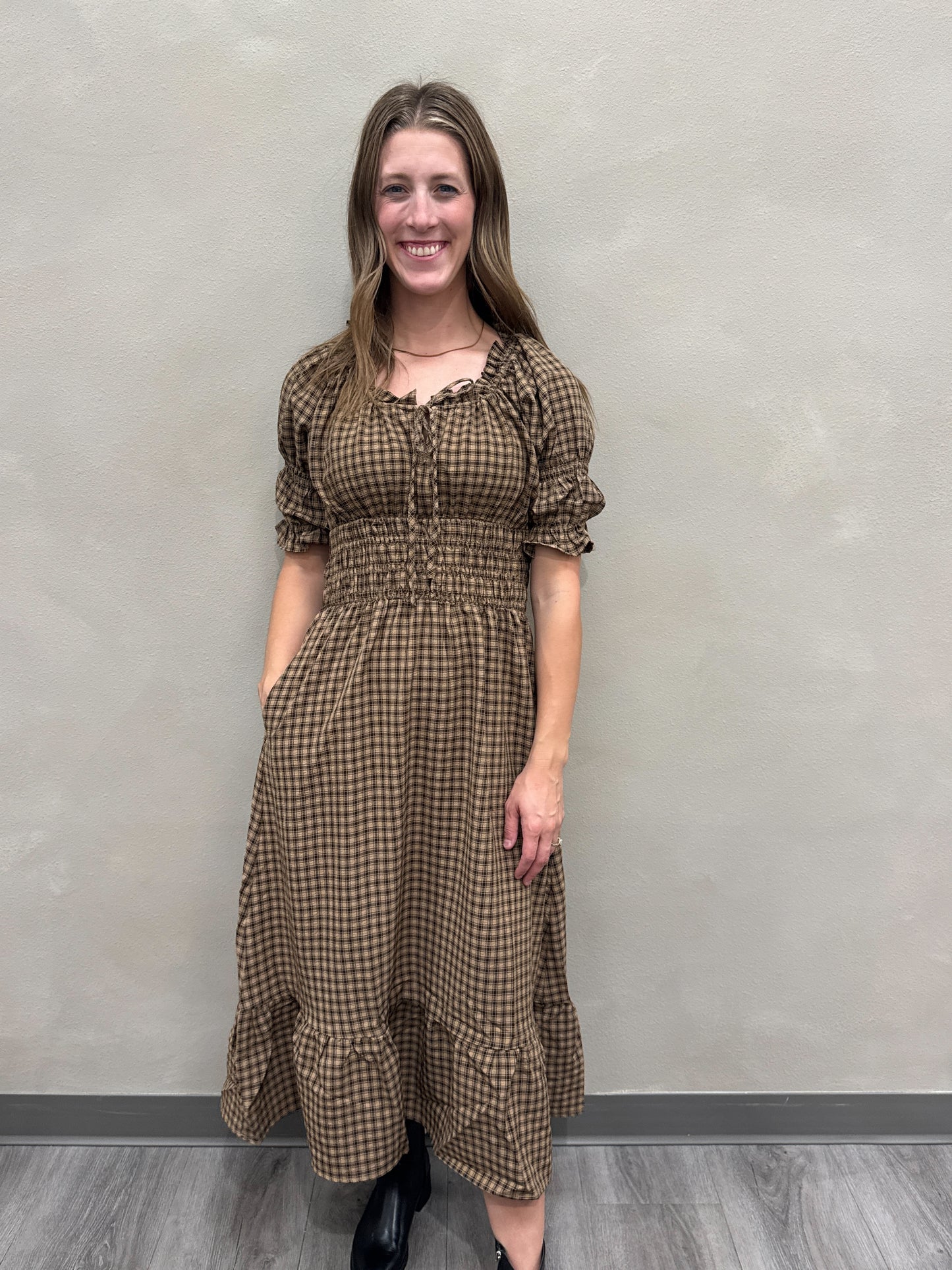 Scoop Neck Puff Sleeve Smocked Midi Dress