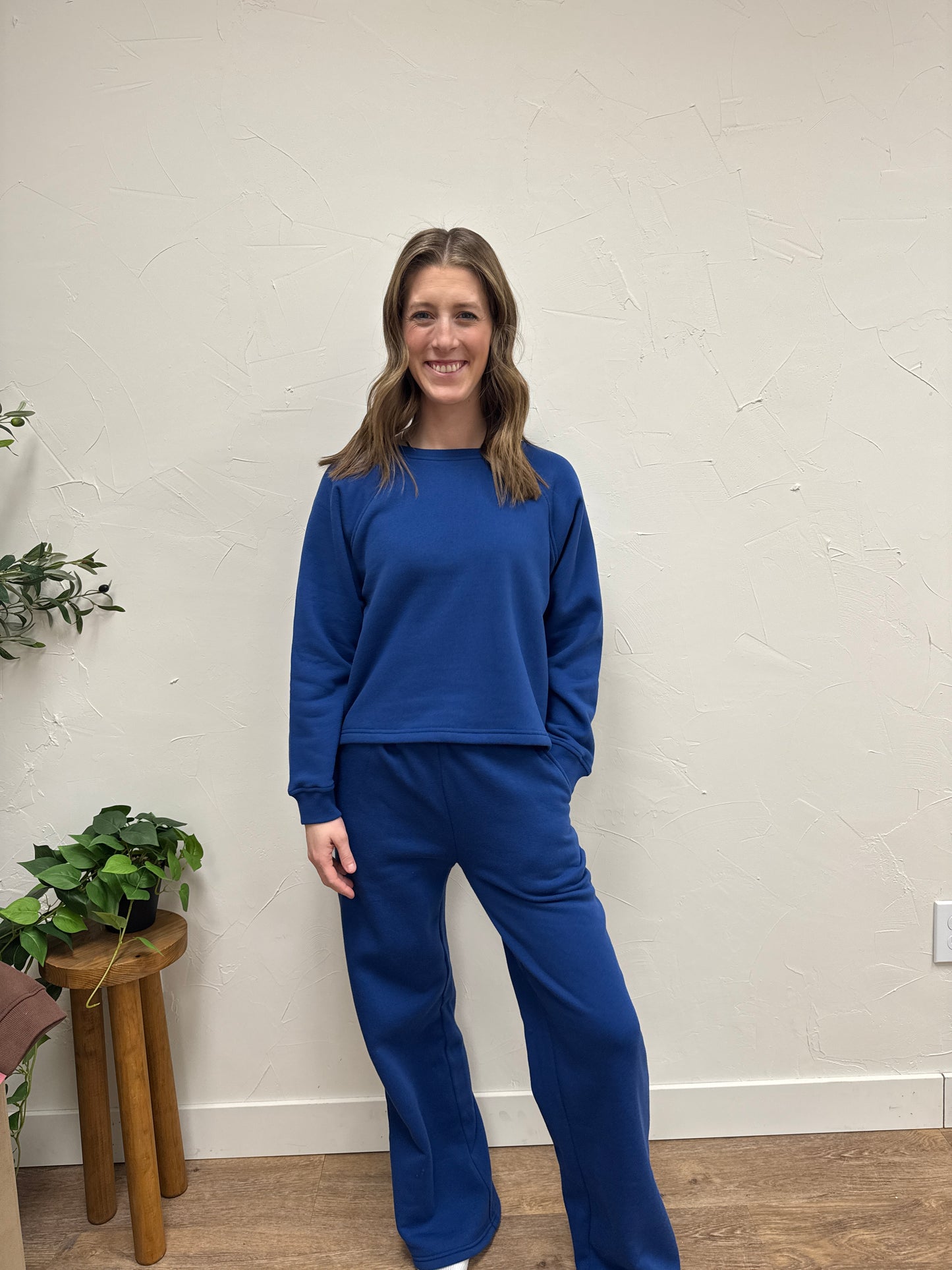 FLEECE RAGLAN SLEEVE PULLOVER & SWEATPANTS SET